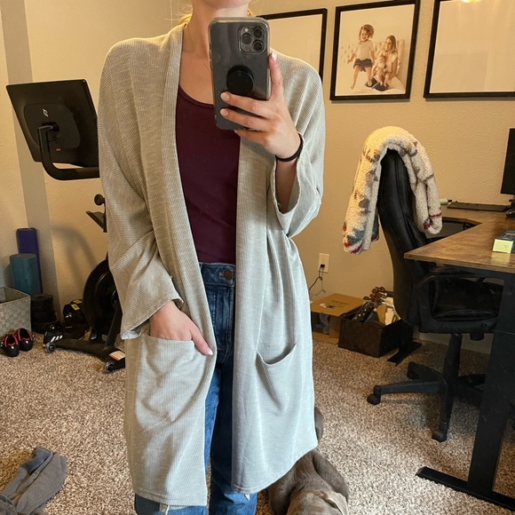 Never worn Donni cardigan - Picture 1 of 4